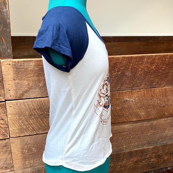 Harry Potter Hogwarts Crest & Motto Raglan T-Shirt - Picture 4 of 10